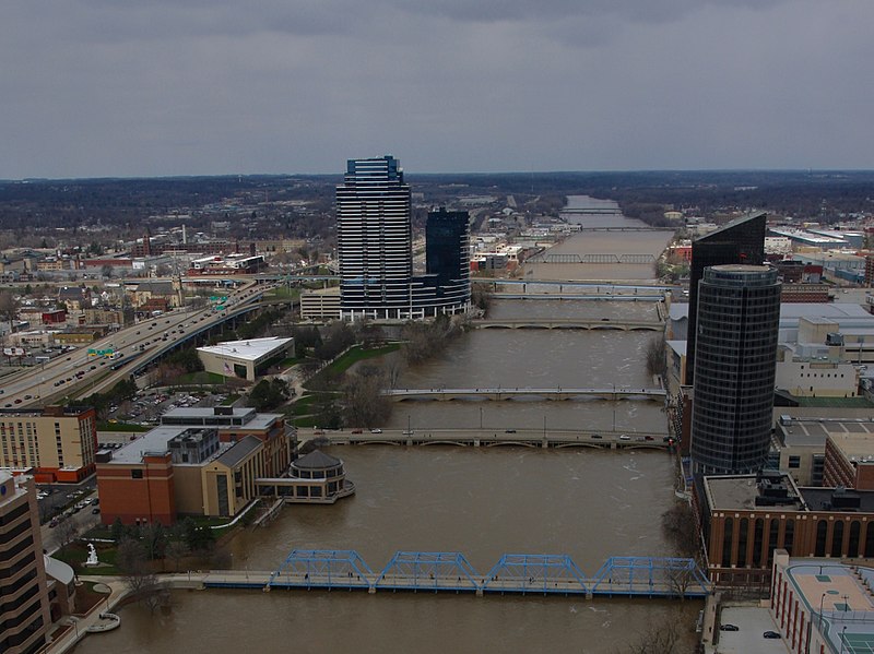 File:2013 Grand Rapids flood skyline.jpg