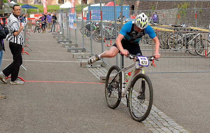 Départ de la partie VTT de la course S.