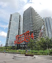 The landmarked Pepsi-Cola sign 4610 Center Boulevard behind Pepsi sign jeh.JPG