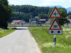 1.28 & 1.15 + 5.12 & 6.30, route de Morens devant l'aéroport de Payerne (VD), 2018