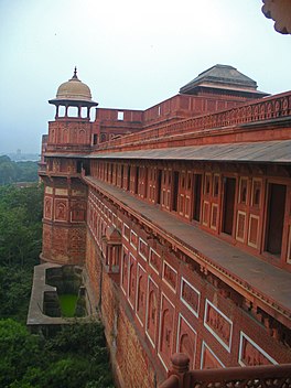 Agra Fort, India 1.jpg