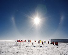 Amundsen–Scott South Pole Station (25812130277).jpg