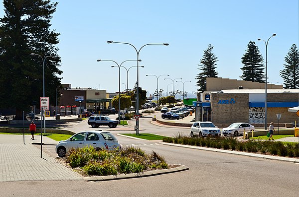 View of the Esperance CBD, 2012.