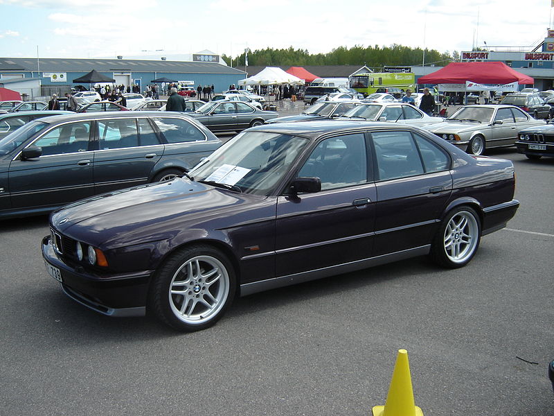 File:BMW M5 (3537332374).jpg