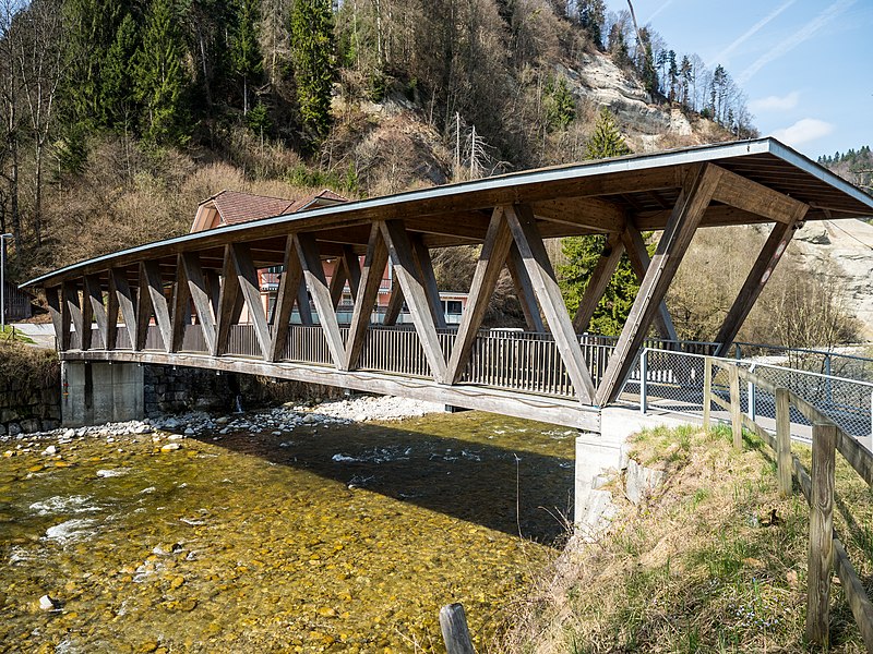 File:Badbrücke Kleine Emme Wolhusen - Werthenstein LU 20170329-jag9889.jpg