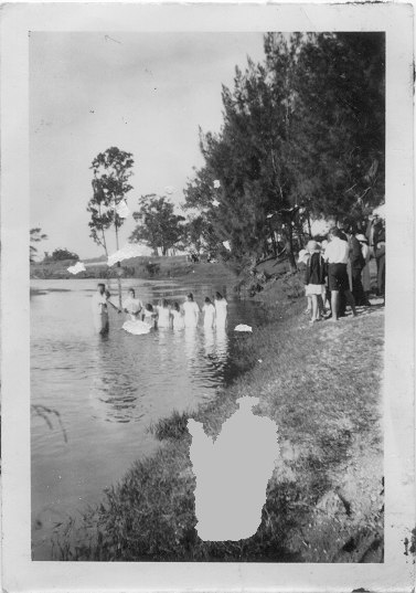 File:Baptismal service Cashes Crossing, Albany Creek 1941.tif