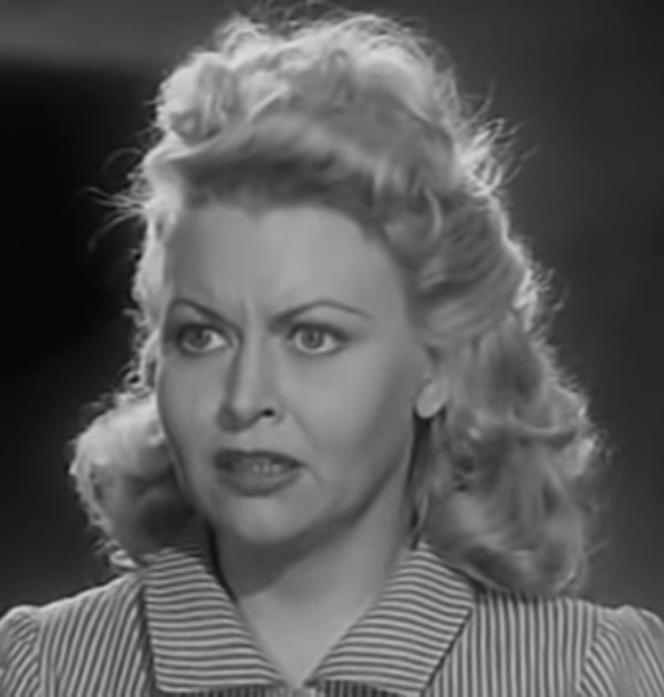 Pepper in Girls in Chains (1943)