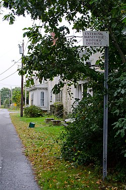 Barneyville Tarihi Bölgesi sign.jpg