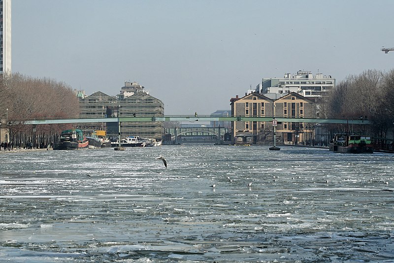 File:Bassin de la Villette gelé, 2012-02-11 13.jpg