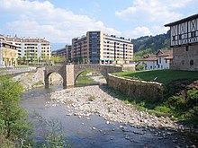 Beasain upon the river Oria Beasain 25.jpg