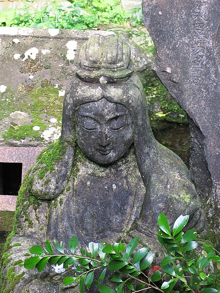 File:Benzaiten(Japanese Saraswati) 龍王辨財天.jpg