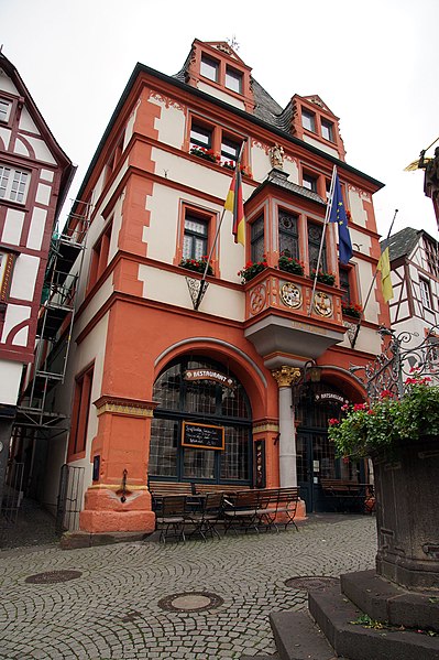 File:Bernkastel-Kues, Middle Moselle 2016 - DSC03607 - BERNKASTEL-KUES (30133603053).jpg