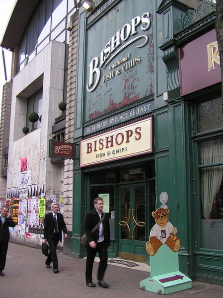 File:Bishops, Bradbury Place, Belfast - geograph.org.uk - 1228731.jpg