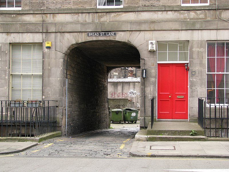 File:Bread St Lane Edinburgh.jpg