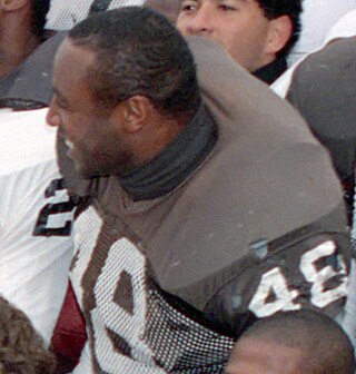 <span class="mw-page-title-main">Brian Washington</span> American football player (born 1965)