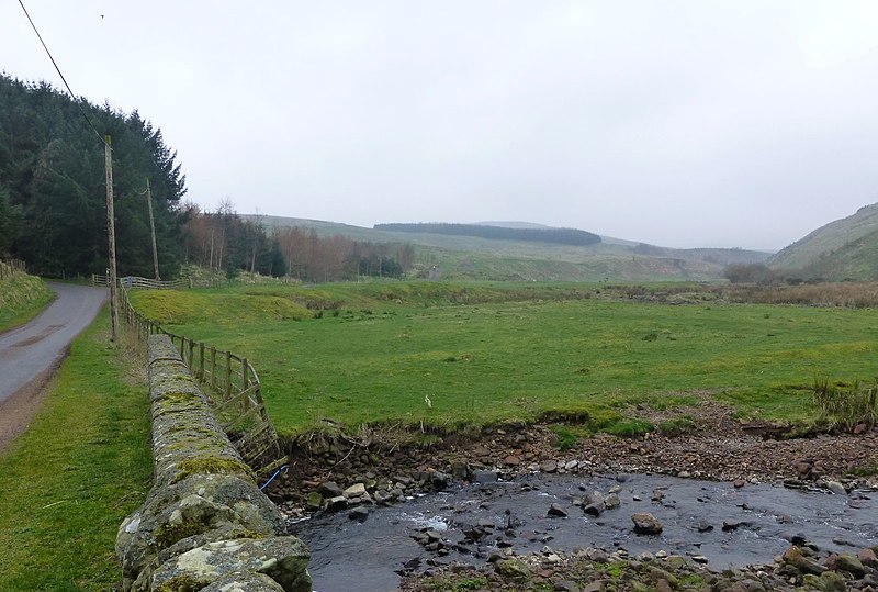 File:Bridge over Scrainwood Burn - geograph.org.uk - 3901874.jpg