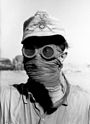Bundesarchiv Bild 101I-785-0285-14A, Nordafrika, Soldat mit Sandschutz