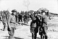 SS-lederen Heinrich Himmler besøker Waffen-SS Totenkopf-Division ved fronten nord for Kharkov i Sovjetunionen