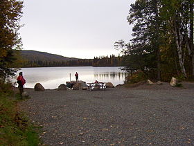 A Byers Lake cikk illusztráló képe