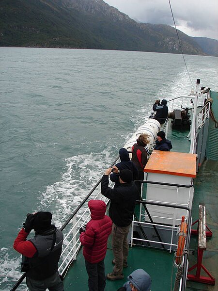 File:CL Canal Beagle 0702 025 (17041456370).jpg