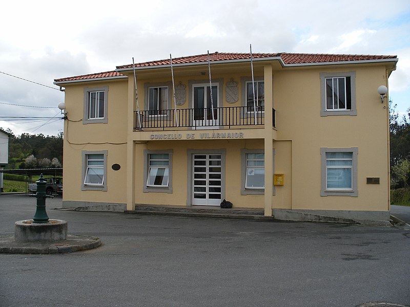 File:Casa do concello de Vilarmaior.JPG