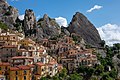 "Castelmezzano_seen_from_the_Terrazza_Panoramica,_Castelmezzano,_Italy_(PPL1-Corrected)_julesvernex2.jpg" by User:Julesvernex2