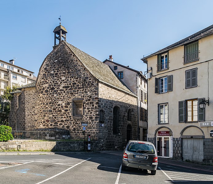 File:Chapel of Notre-Dame d'Aurinques in Aurillac 02.jpg
