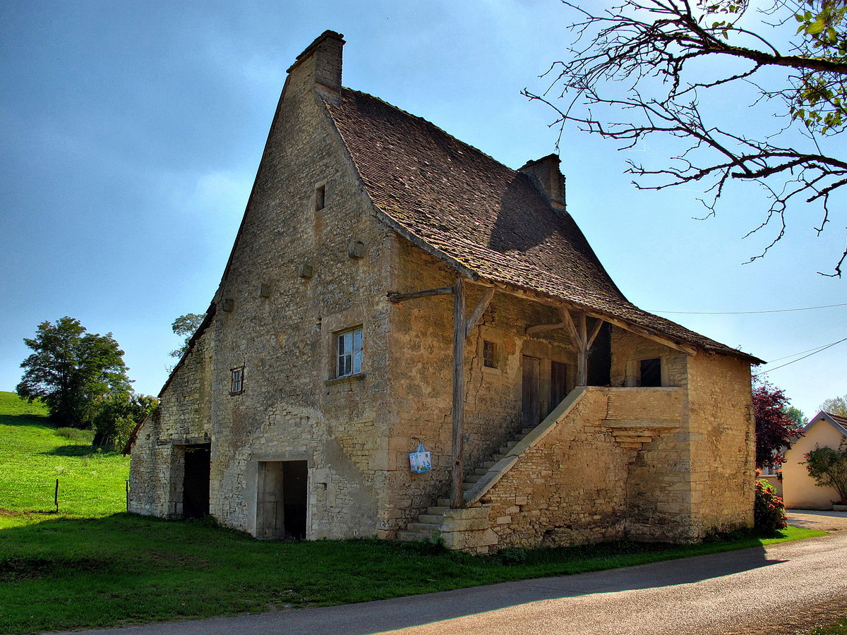 5. Vineyard house in Chevigney, Haute-Saône, Franche-Comté Photograph: JGS25 Licensing: CC-BY-SA-3.0