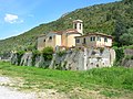 Ruderi della vecchia chiesa nei pressi della nuova The old church and the new one