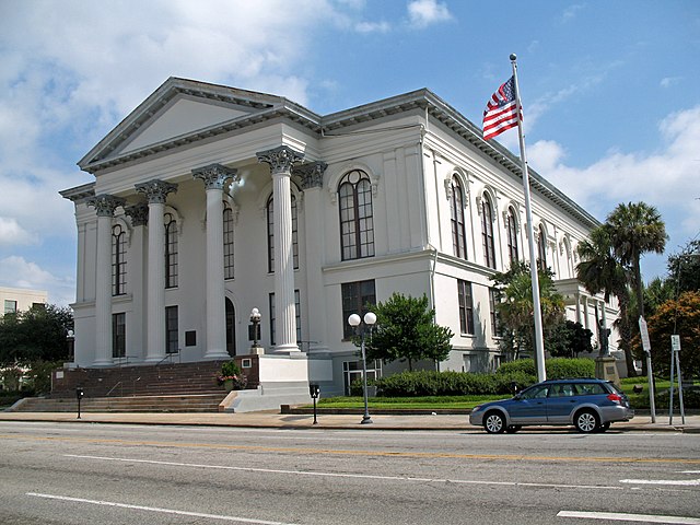 Image: City Hall Thalian Hall (Wilmington, NC)