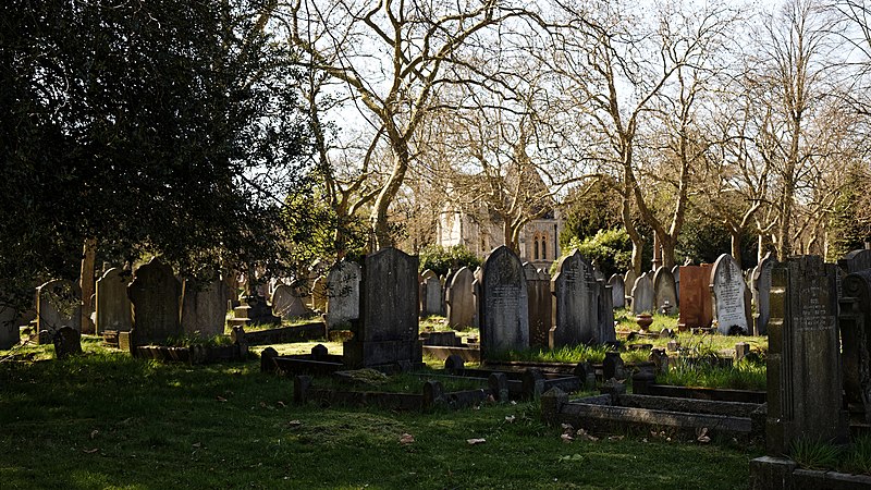 File:City of London Cemetery and Crematorium Dissenters Chapel from the east.jpg