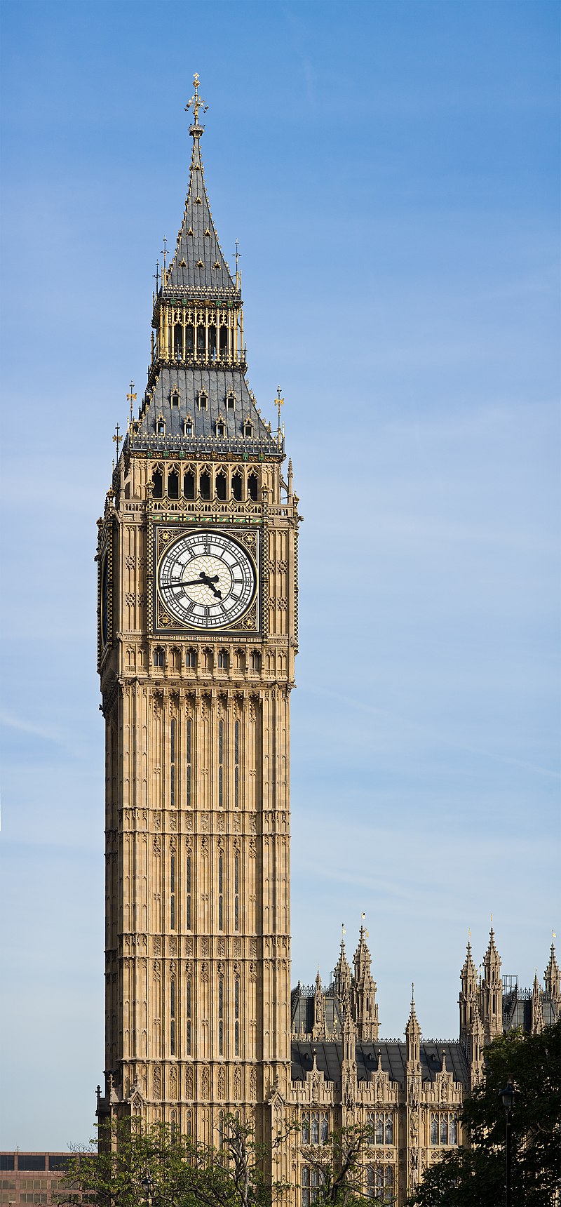 Em reforma, Big Ben volta a tocar em Londres