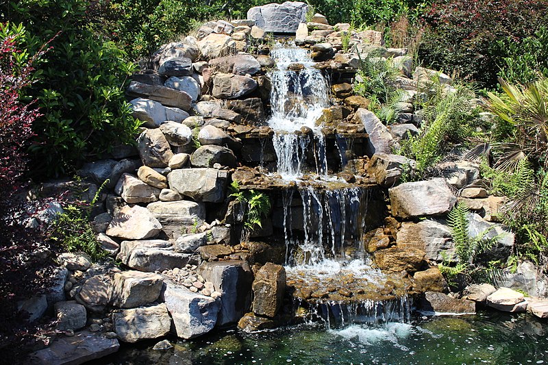 File:Coastal Georgia Botanical Gardens, waterfall.jpg