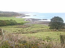 На сочинение песни Маккартни вдохновила «спокойная красота Шотландии». На фото — береговая линия полуострова Кинтайр, недалеко от фермы Маккартни.[2]