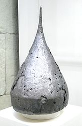 Шлем найден в 1975 году при расчистке колодца в Угловой Арсенальной башне Московского Кремля.
