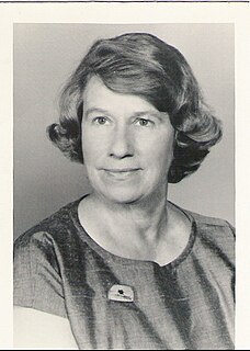 <span class="mw-page-title-main">Dorothy Dunn</span> American art instructor at the Santa Fe Indian School