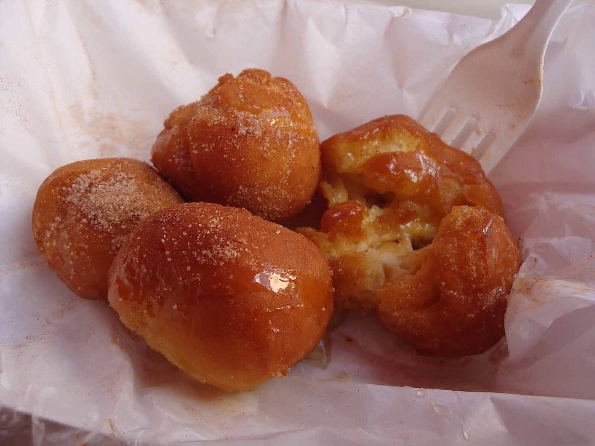 Deep-fried butter at State Fair of Texas 2009a.jpg