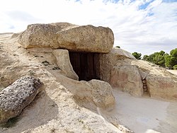 Ingång till dolmen från nordost