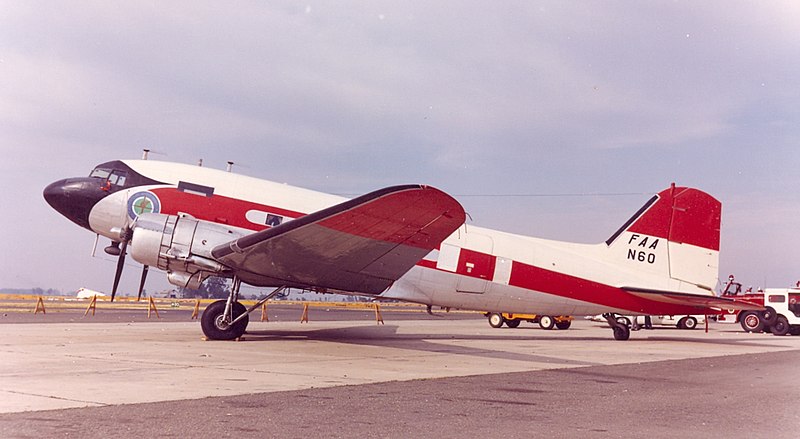 File:Douglas DC-3 FAA (4970351268).jpg