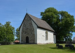 Drevs gamla kyrka i juli 2020.