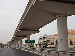 Dubai Metro Viaduct in deira.JPG