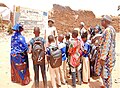 Visit of the Tata of Koniakary (the topic of the future article...) by 10 participating kids and their teachers, in Mali in 2019