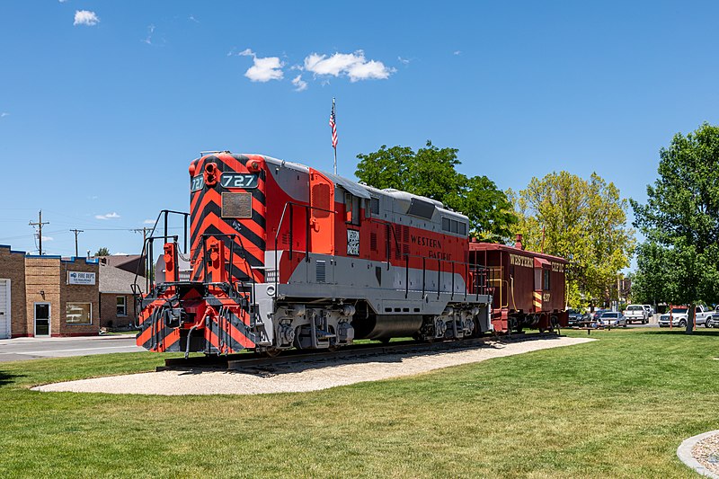 File:Elko (NV, USA), Elko Railroad Park, Western Pacific 727 -- 2022 -- 2710.jpg