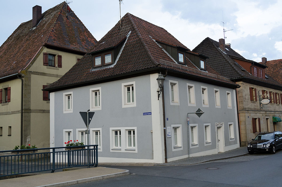File:Emskirchen, Marktstraße 1, 002.jpg - Wikimedia Commons.