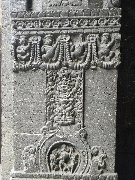 Tập_tin:Engravings_in_one_of_the_pillars_of_Kailasa_Cave.JPG