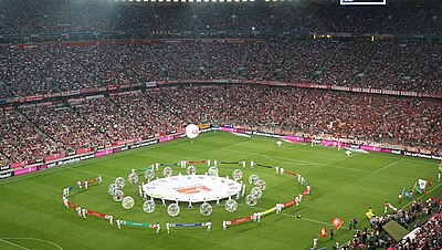 FC Bayern München vs VfL Wolfsburg 2010-08-20.jpg