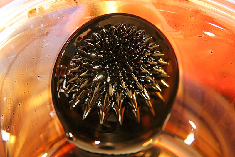 File:Ferrofluid spikes - (4).jpg