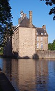 弗莱尔城堡（法语：Château de Flers (Orne)）（西侧）