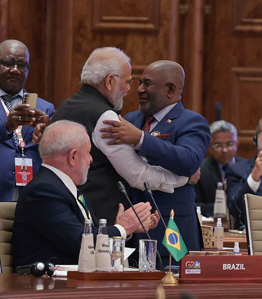 Azali Assoumani, President of the African Union, is greeted by Narendra Modi, G20 Chairman, at the G20 summit in 2023.