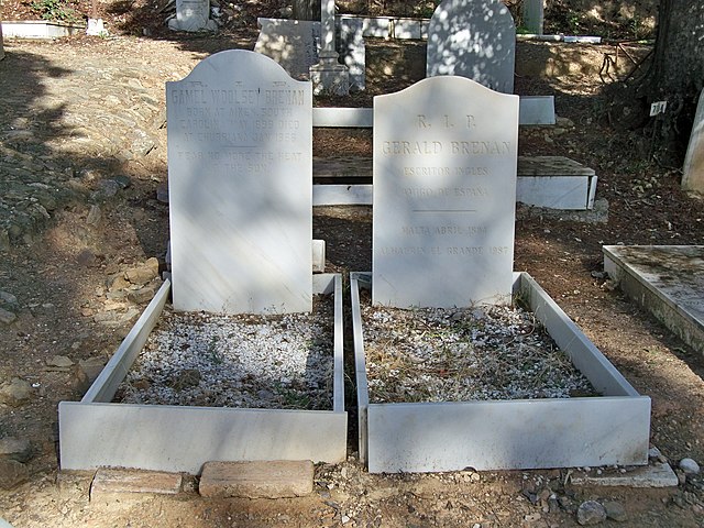 Gamel Woolsey and Gerald Brenan's graves at the English Cemetery in Málaga.